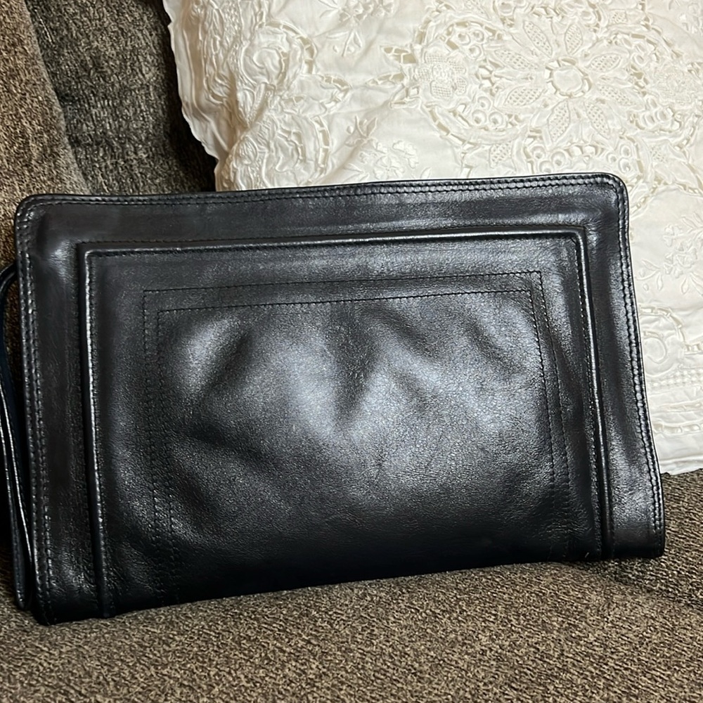 Abraham & Straus Leather Wristlet /Clutch /Purse‎